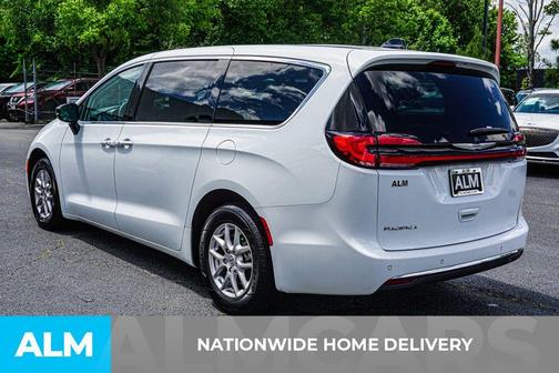 2024 Chrysler Pacifica Touring-L