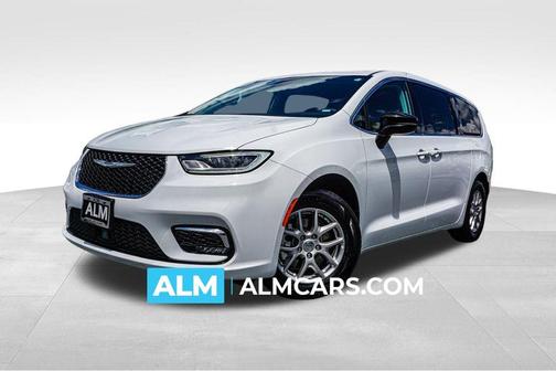 2024 Chrysler Pacifica Touring-L