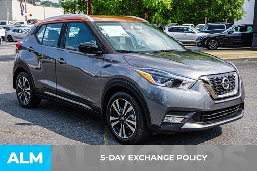 2019 Nissan Kicks SR
