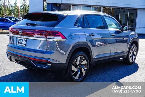 2024 Volkswagen Atlas Cross Sport 2.0T SE w/Technology