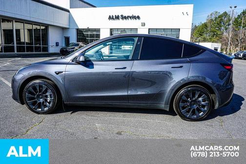 2024 Tesla Model Y Long Range