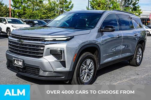 2024 Chevrolet Traverse LT
