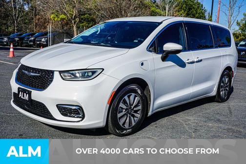 2023 Chrysler Pacifica Hybrid Touring L