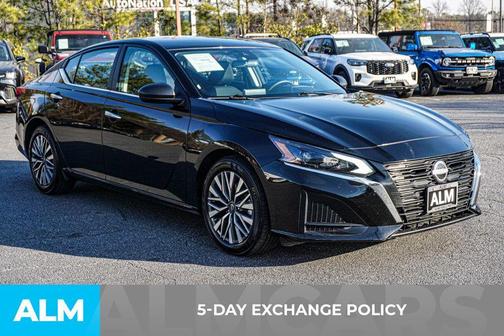 2025 Nissan Altima SV