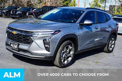 2025 Chevrolet Trax LT