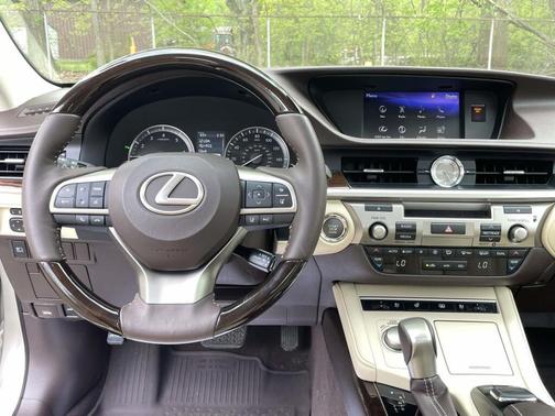 Satin Cashmere Metallic 2018 Lexus ES 350 Base
