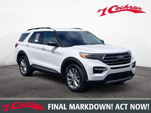 Star White Metallic Tri-Coat 2023 Ford Explorer XLT