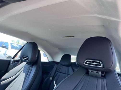 2040/Black 2026 Mercedes-Benz CLE 300 4MATIC Cabriolet