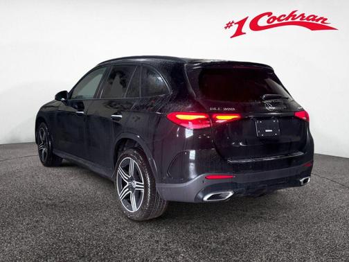 2026 Mercedes-Benz GLC 300 4MATIC