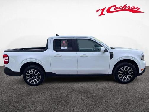 Oxford White 2023 Ford Maverick Lariat