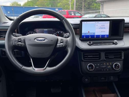 Oxford White 2023 Ford Maverick Lariat