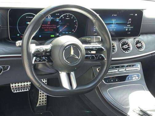 Obsidian Black Metallic 2023 Mercedes-Benz E-Class 4MATIC