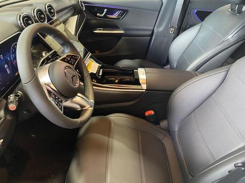 2025 Mercedes-Benz GLC 300 4MATIC