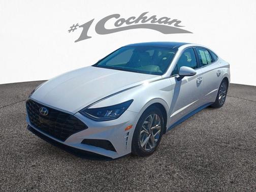 2022 Hyundai SONATA SEL