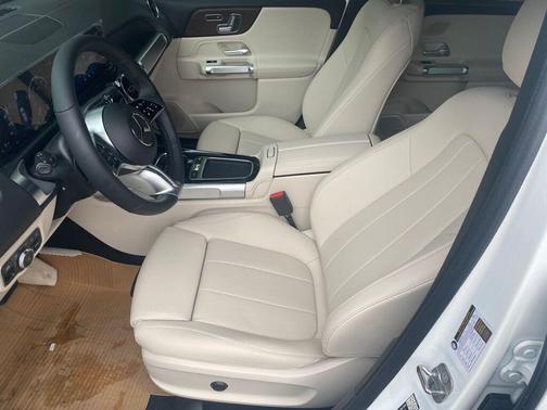 2026 Mercedes-Benz GLB 250 4MATIC