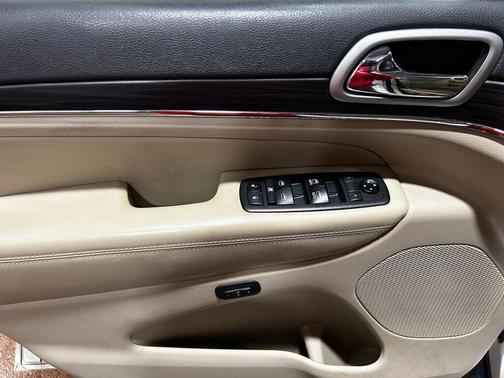 Bright White Clearcoat 2022 Jeep Compass Limited