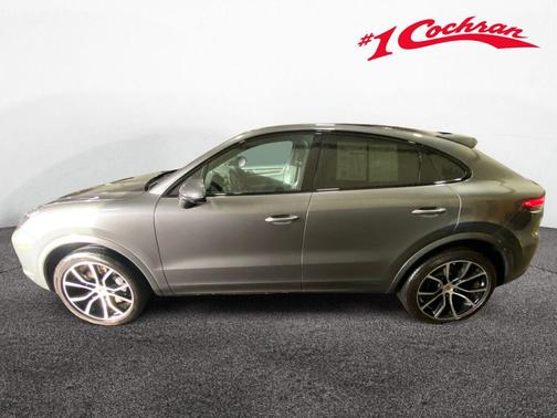 2023 Porsche Cayenne Platinum Edition