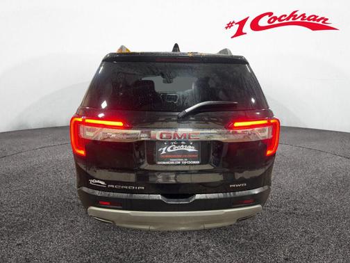 2023 GMC Acadia AWD SLT