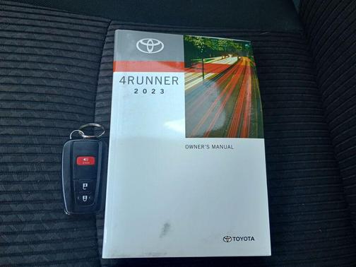 2023 Toyota 4Runner TRD Off Road