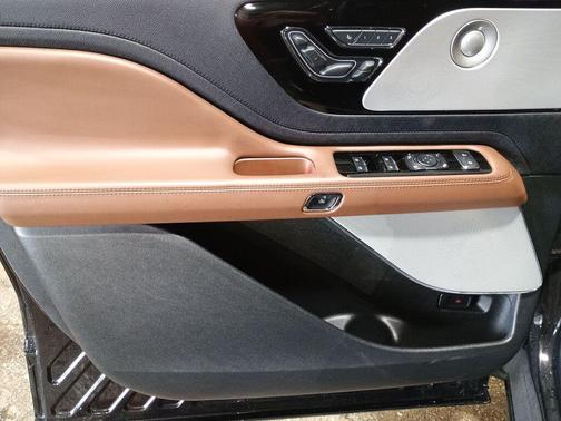 2022 Lincoln Aviator Reserve AWD