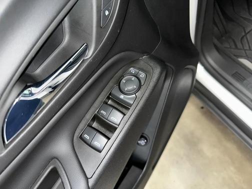 Summit White 2022 Chevrolet Equinox 1LT
