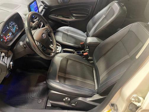 2022 Ford EcoSport SES