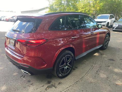 2025 Mercedes-Benz GLC 300 4MATIC
