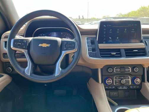 Iridescent Pearl Tricoat 2023 Chevrolet Tahoe Premier