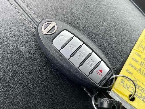 Gun Metallic 2024 Nissan Altima 2.5 SV