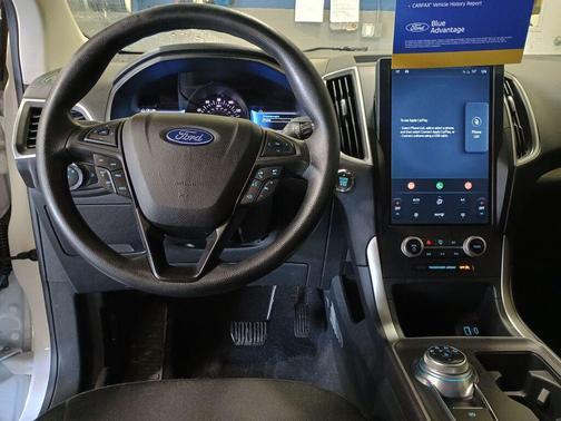 Oxford White 2022 Ford Edge SE