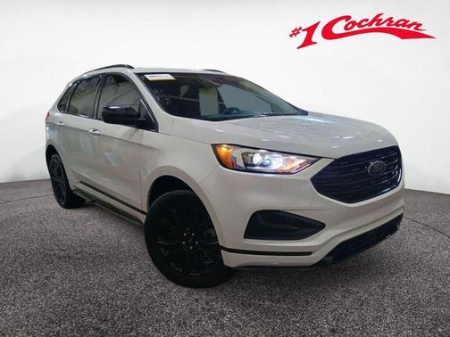 Oxford White 2022 Ford Edge SE