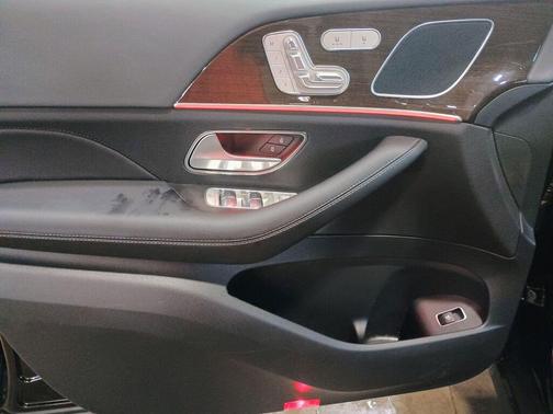 Black 2025 Mercedes-Benz GLE 350 4MATIC