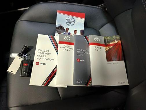 2023 Toyota RAV4 XLE Premium