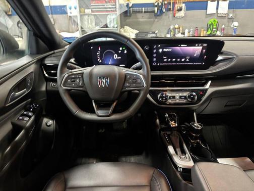 2024 Buick Envista Sport Touring FWD