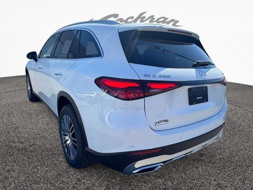 2025 Mercedes-Benz GLC 300 4MATIC