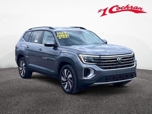 GRY/Grey 2025 Volkswagen Atlas 2.0T SE w/Technology