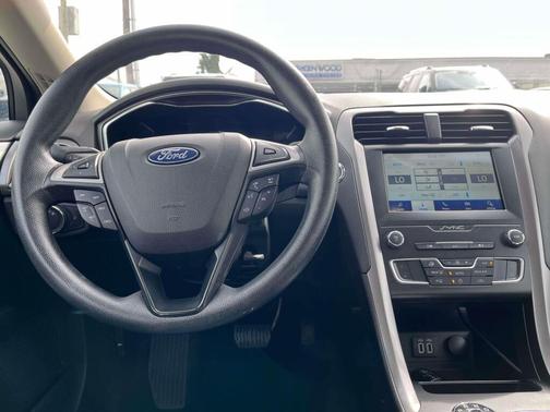 Oxford White 2020 Ford Fusion SE