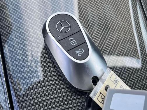 Graphite Grey Metallic 2026 Mercedes-Benz C-Class C 300 4MATIC