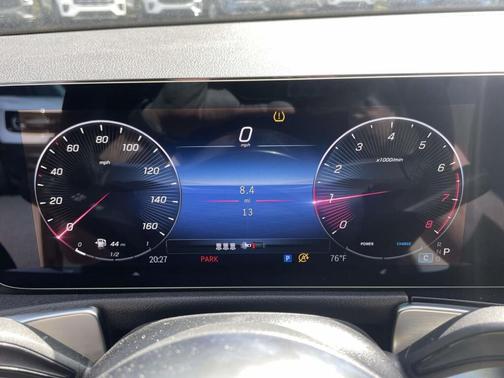 Polar White 2026 Mercedes-Benz GLB 250 4MATIC
