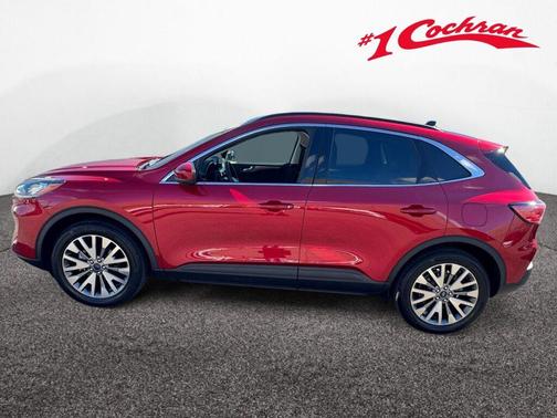 2022 Ford Escape Titanium
