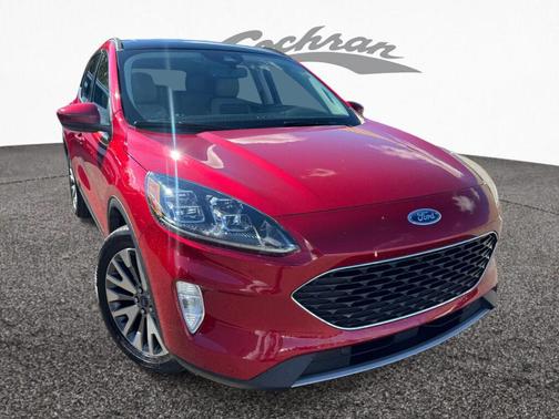 2022 Ford Escape Titanium