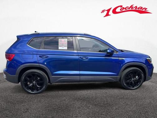 Dusk Blue Metallic 2022 Volkswagen Taos 1.5T SE