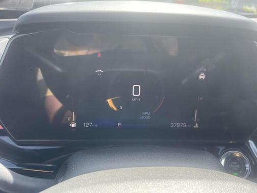 Summit White 2025 Chevrolet Trax FWD 2RS