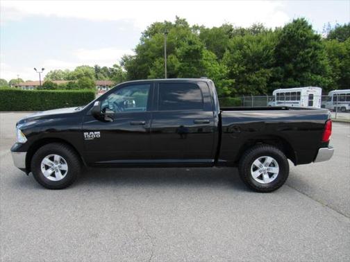 2023 RAM 1500 Classic SLT Crew Cab 4x4 57' Box
