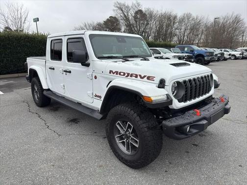 2025 Jeep Gladiator Mojave X