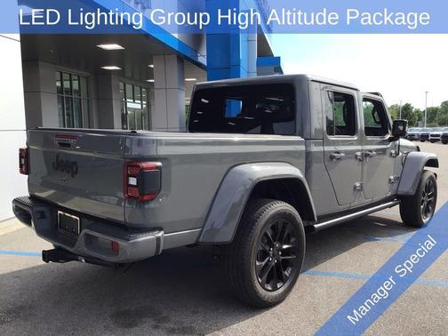 Sting-Gray Clearcoat 2023 Jeep Gladiator High Altitude 4x4