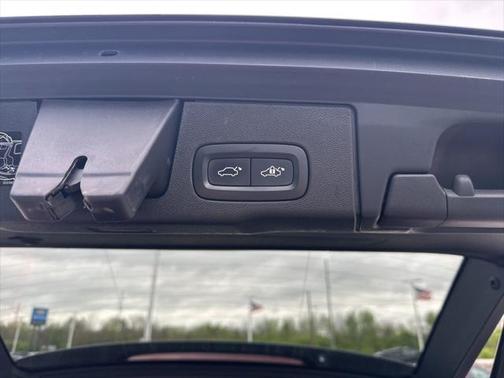 2021 Volvo XC60 T5 Momentum