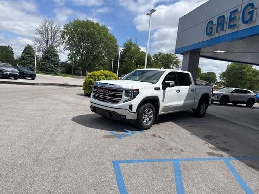 Summit White 2025 GMC Sierra 1500 SLT