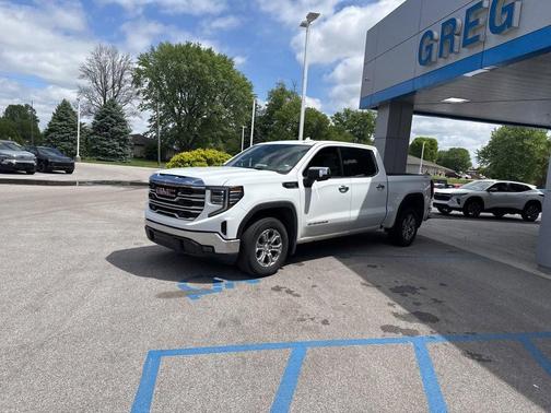 Summit White 2025 GMC Sierra 1500 SLT
