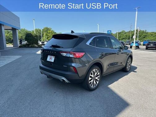 2020 Ford Escape Titanium